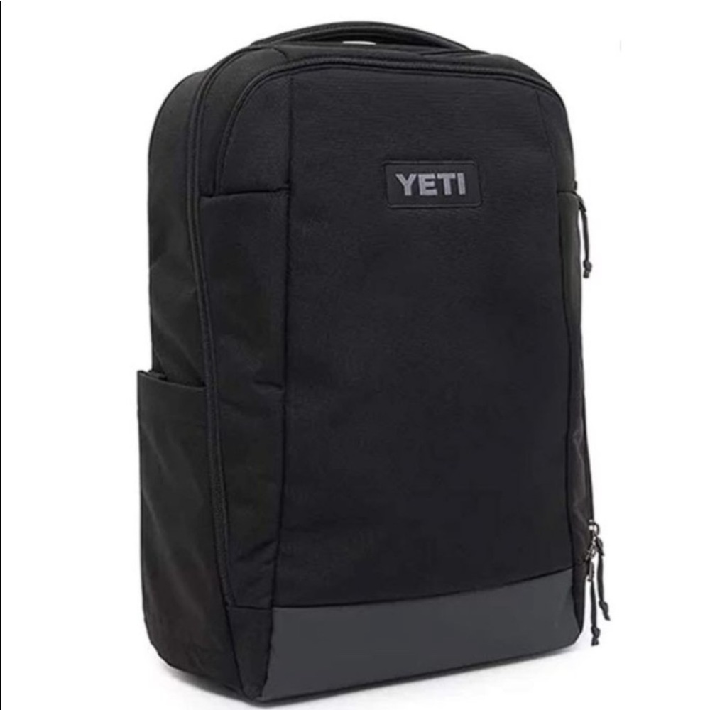 Yeti crossroads 23l backpack, black, great condition
